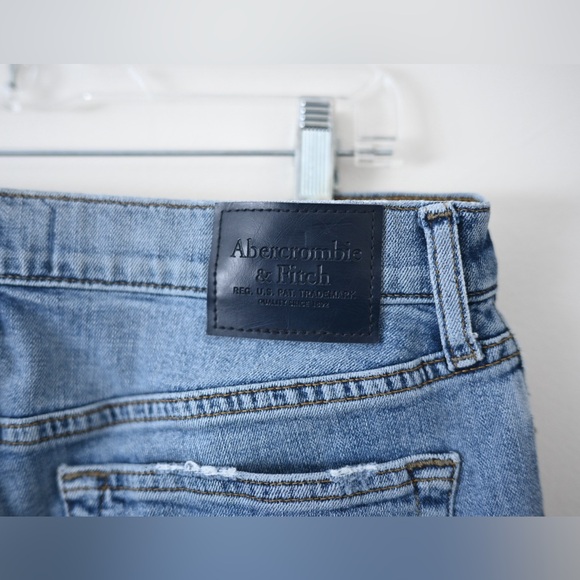 Abercrombie & Fitch Men’s Athletic Skinny Stretch Distressed Jeans 33wx30L - Picture 4 of 13